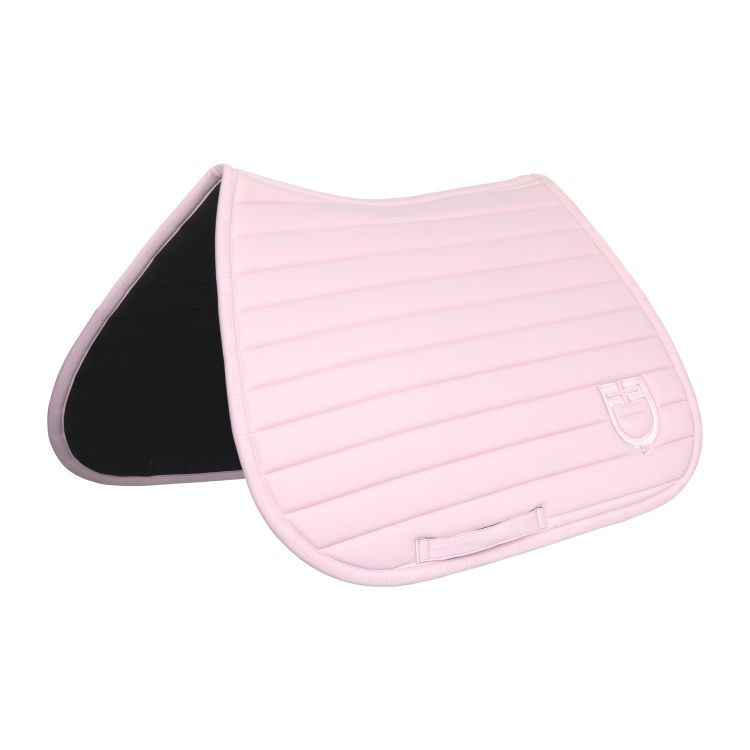 Silica jumping saddle pad