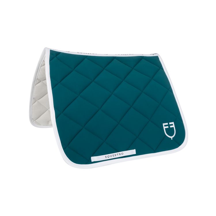 Dressage saddle pad with diamond quilting